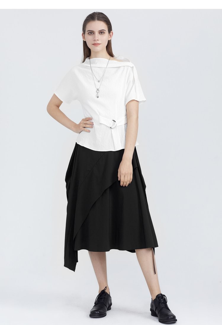 SDEER White short sleeve shirt with one neck and one waist