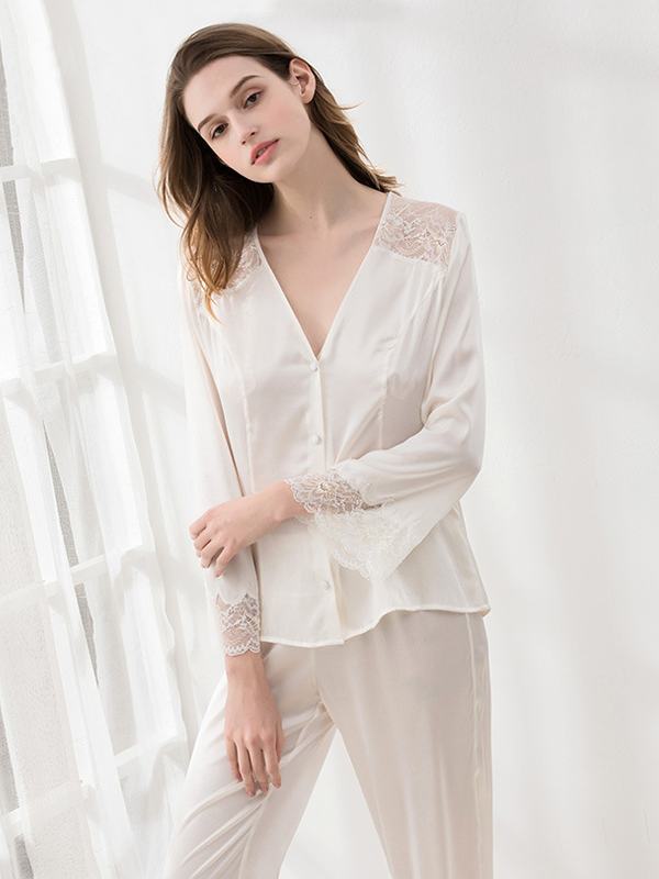 19 Momme White Lace Silk Pajamas Set