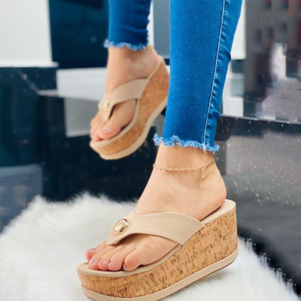 Women’s Fashionable Slope Heel Comfortable Flip Flops