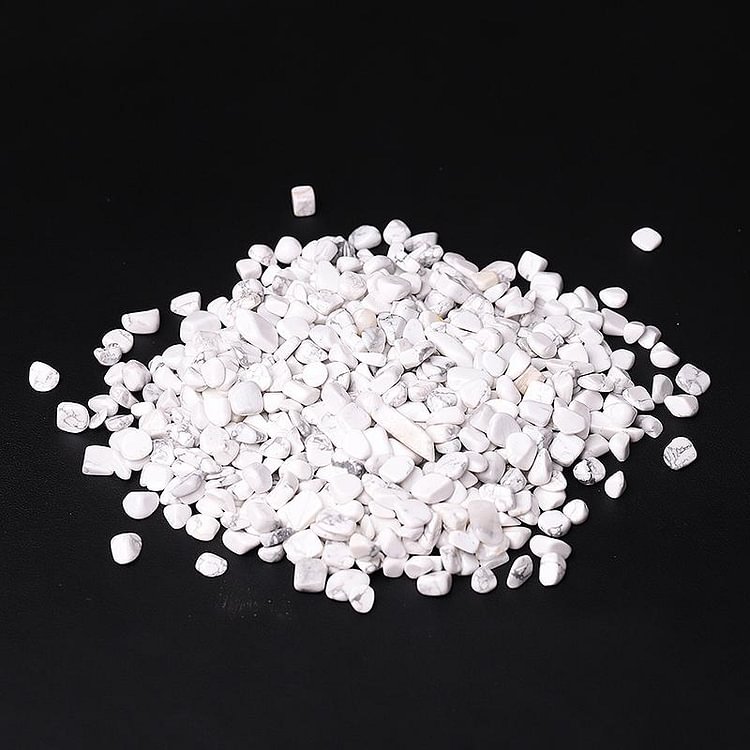 0.1kg Different Size Howlite Chips Crystal Chips for Decoration Crystal wholesale suppliers