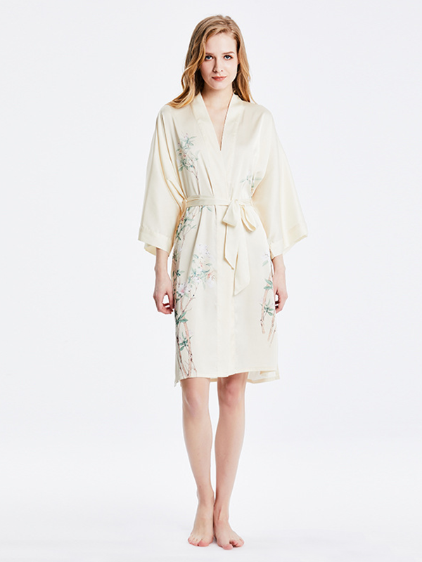19 MOMME Kimono en soie imprimé floral blanc - grande taille -Soie Plus