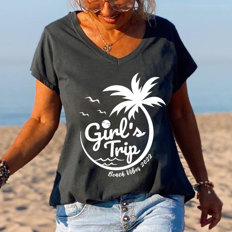 Girl's Trip Beach Vibes 2022 Printed V-neck T-shirt