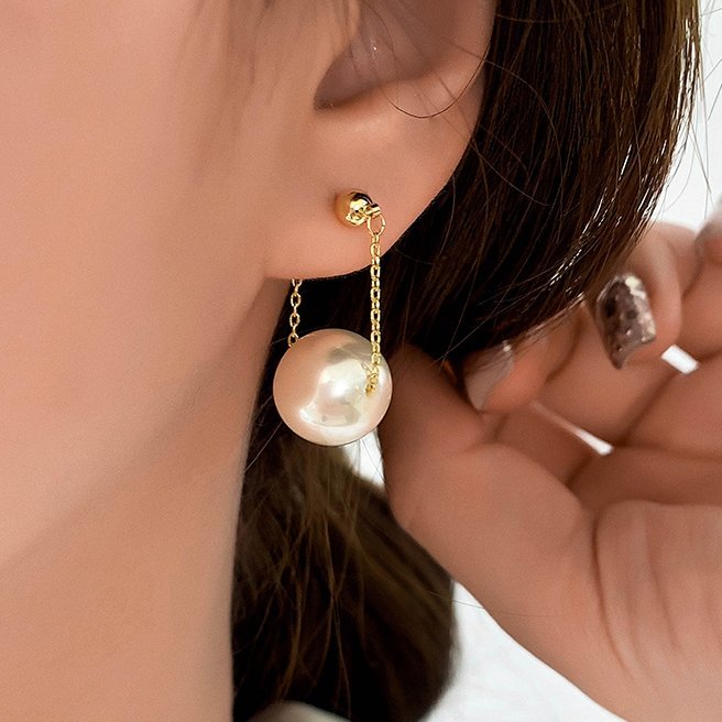 Three round pearl earrings | Wild pearl | Winter clothes