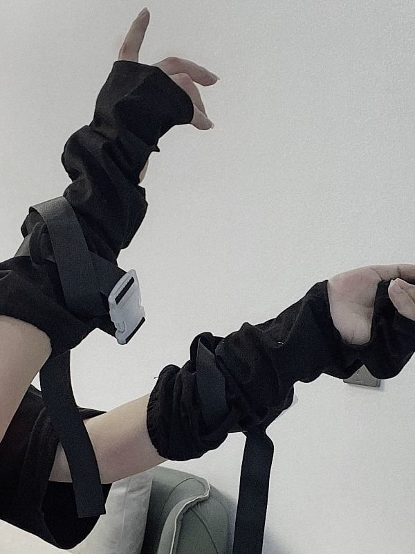 Gothic Dark Youth Street Fashion Belt Decorated Black Half Finger Cuff
