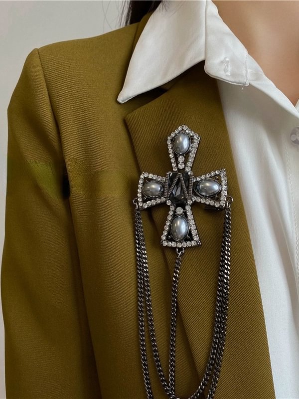 Statement Baroco Style Vintage Cross Chain-trimmed Brooch and Pin