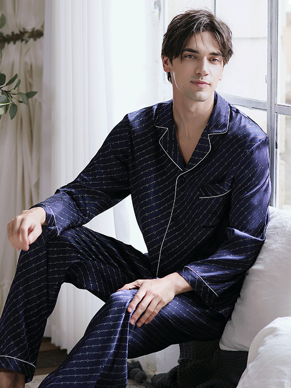 22 MOMME Pyjama en soie classique à rayures homme  Bleu 1