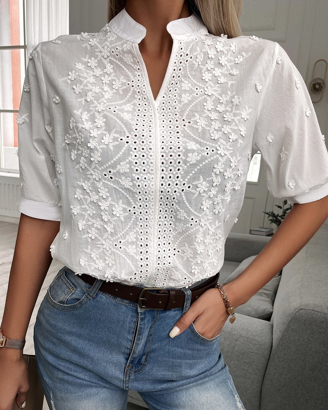 New V-Neck Stand-Neck Embroidered Lace Top Shirt