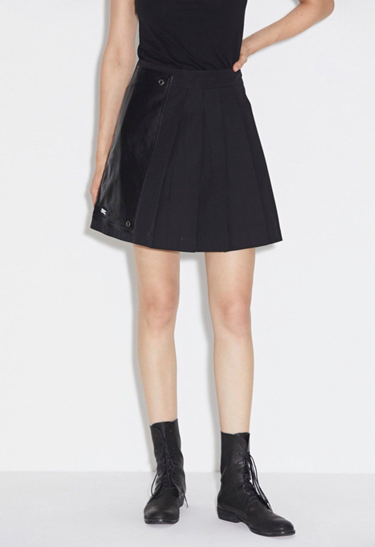 S.DEERPersonalized letter offset leather stitching A-line pleated skirt S21381302