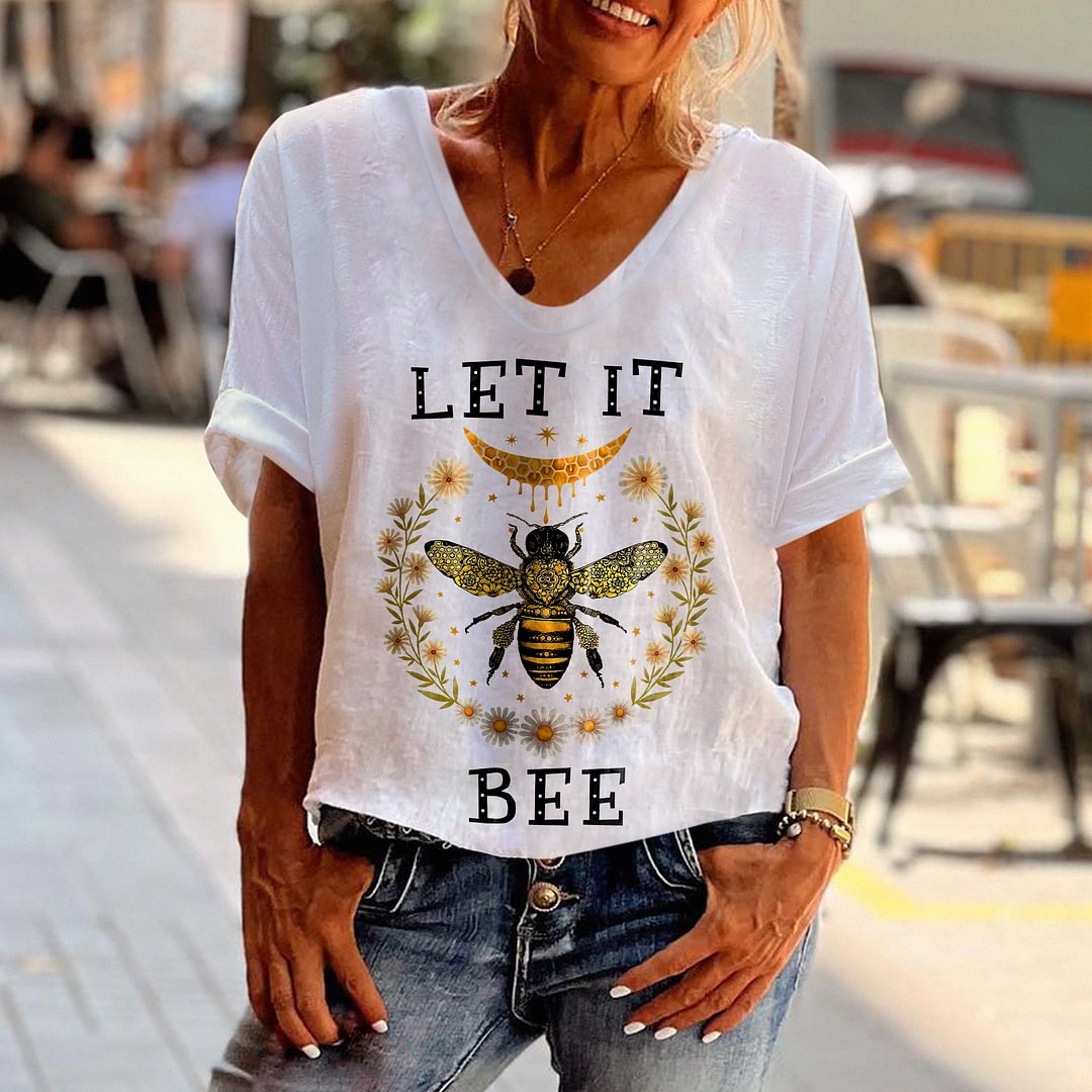Let It Printed Floral Bee V-neck T-shirt