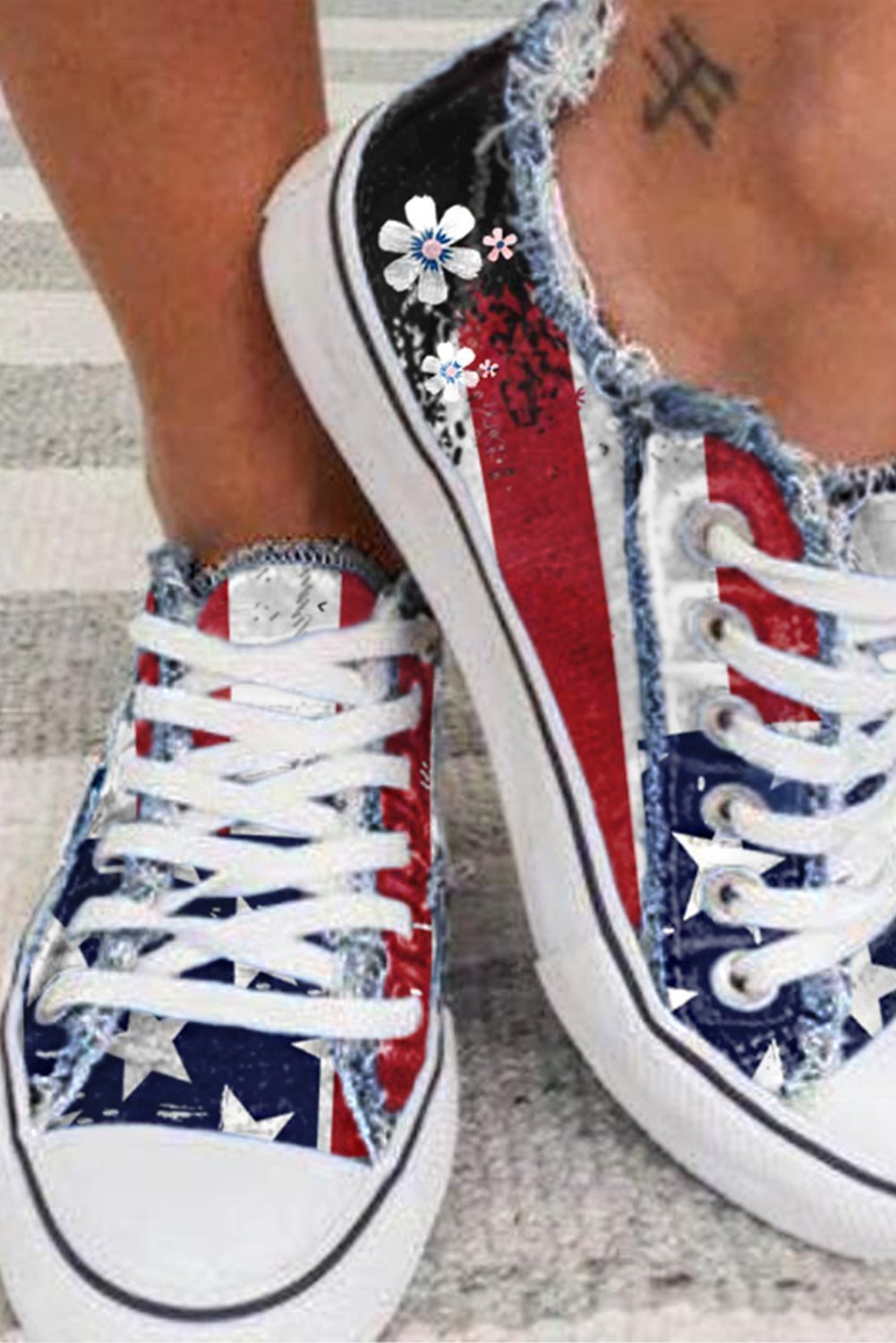 Women's Sneakers Flag Floral Print Lace-up Canvas Sneakers