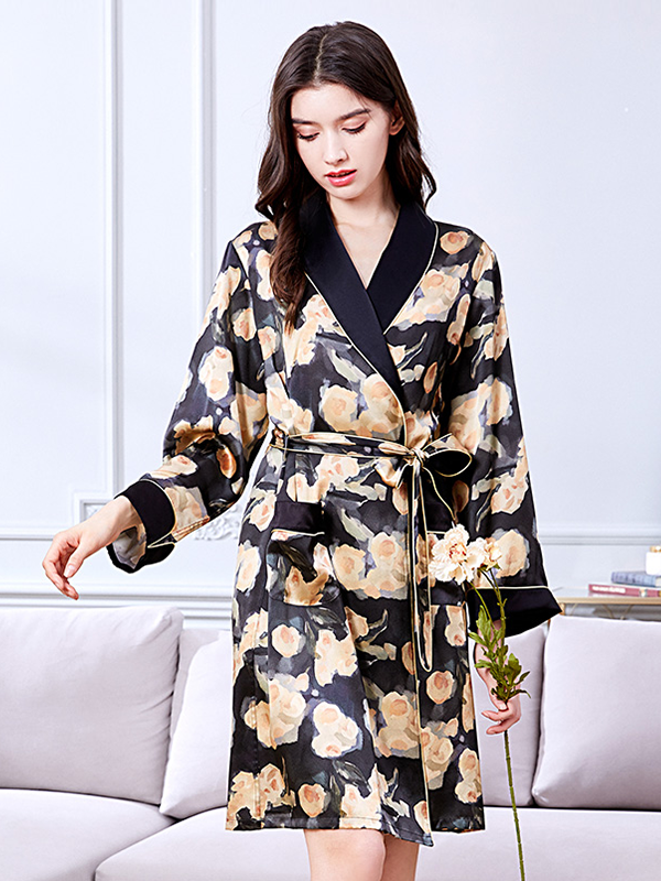 19 Momme Tulip Painting Black Silk Robe-Real Silk Life