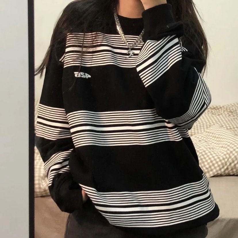 Unisex Retro Round Neck Pullover Loose Striped Sweatshirt / Techwear Club / Techwear