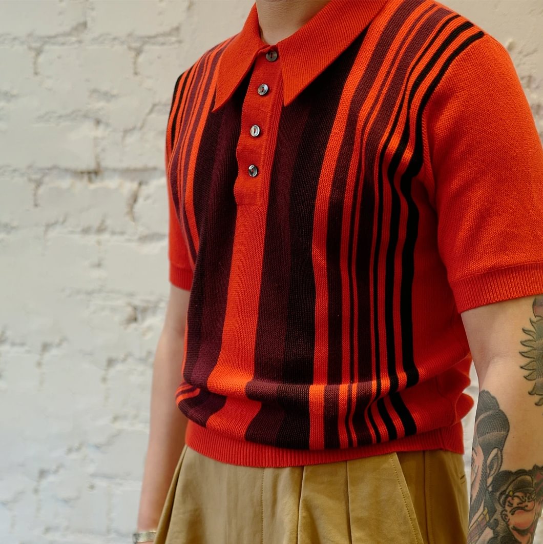 Orange striped knitted polo shirt / [viawink] /
