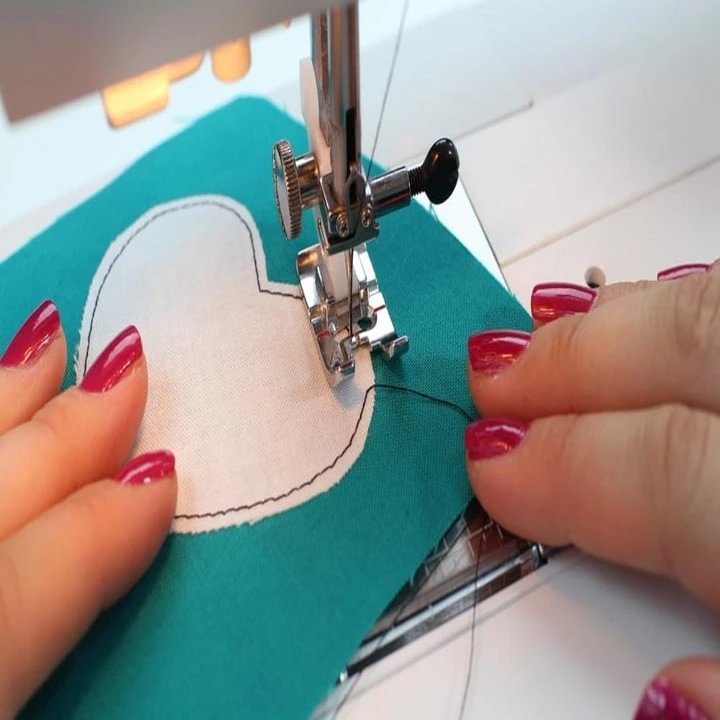 Applique Edge Sewing Foot