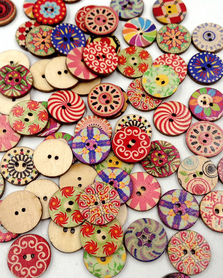 50Pcs Random Retro Wooden Sewing Buttons