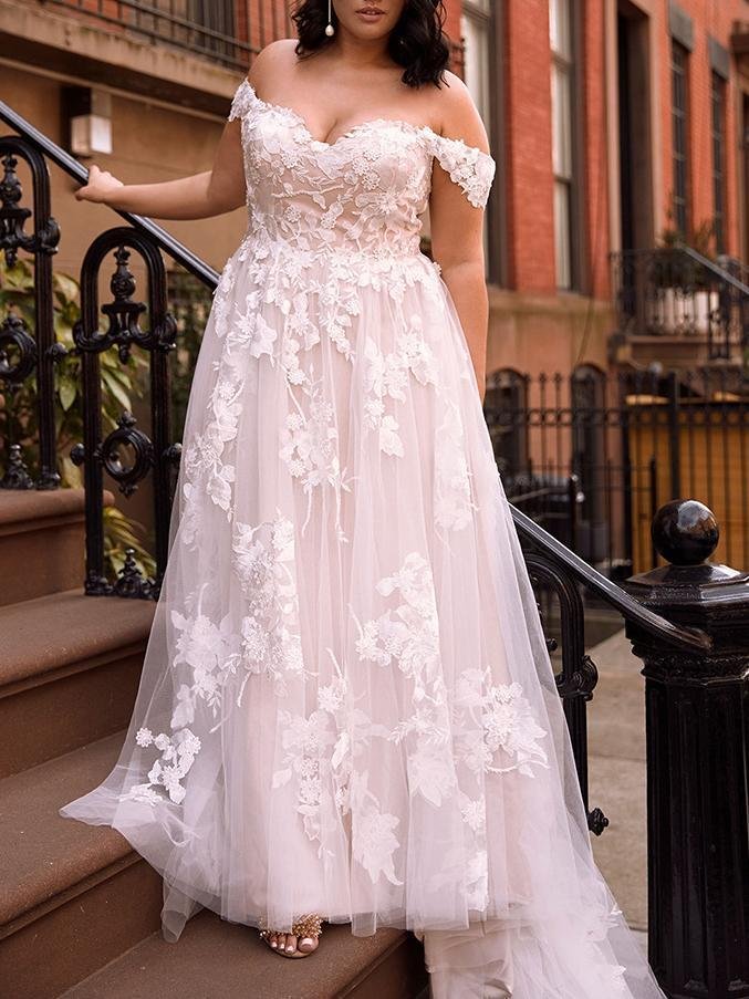 Embroidery lace tulle wedding dress