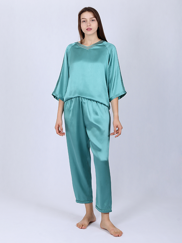 Lifestyle Silk Pajamas Set For Women With Hollow Lace Green