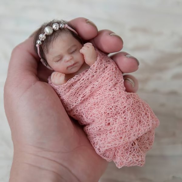 Miniature Doll Sleeping Full Body Silicone Reborn Baby Doll, 5 Inches Realistic Newborn Baby Doll Named Genevieve