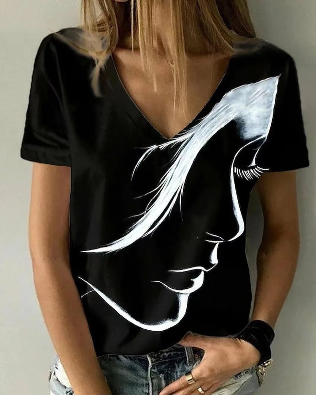 Women's New Personalized Loose V-Neck Short Sleeve T-Shirt
