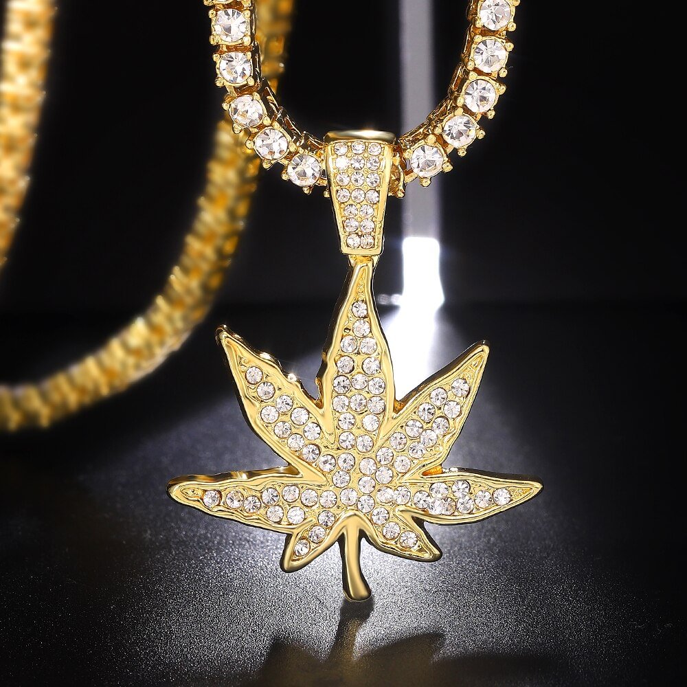 Ice Out Maple Leaf Pendant Gold Necklace-VESSFUL