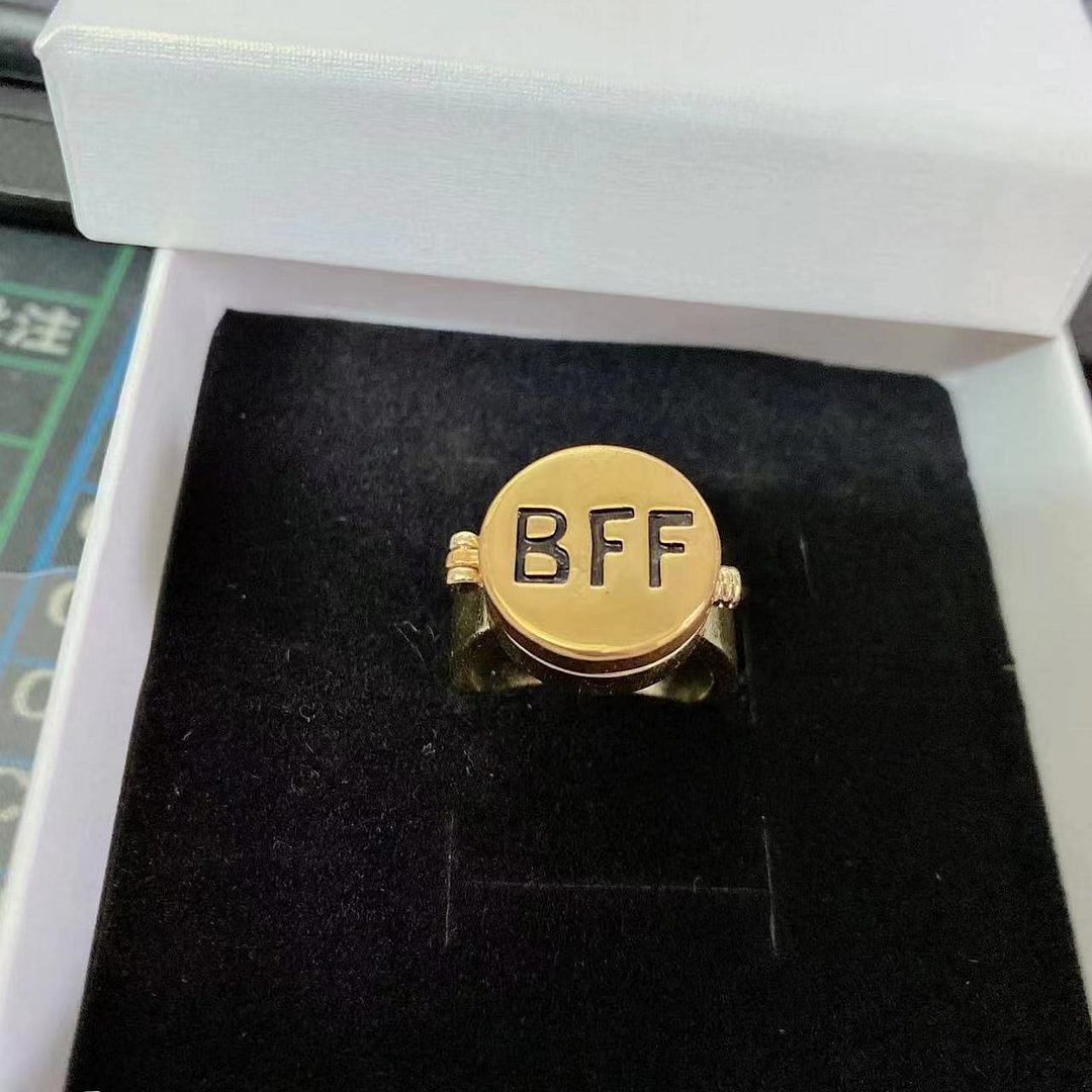 Copper-plated SpongeBob Pattinson BFF Best Friends Can Open Rings For Cute Cartoons / Techwear Club / Techwear