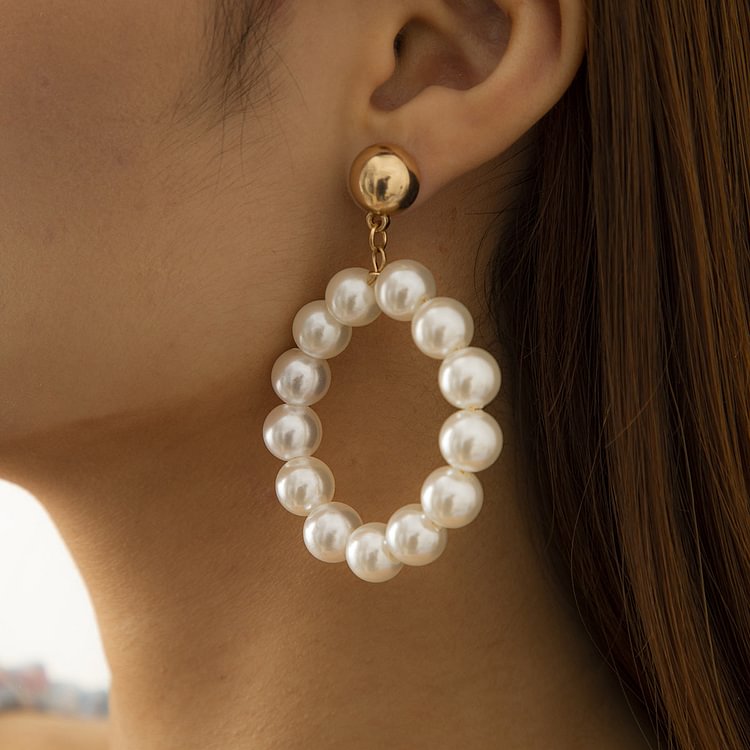 Large Geometric Circle Pearl Earrings