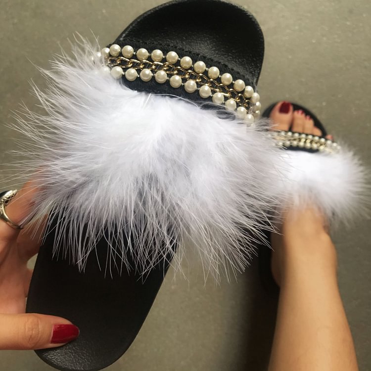 Women’s Fashion Feather Pearl Casual Slippers