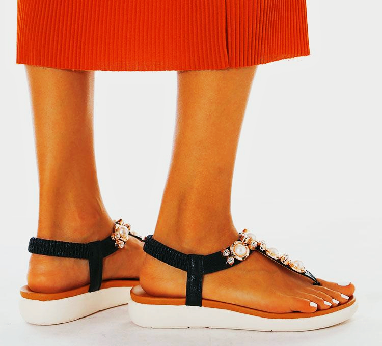 Nanccy Comfortable Pearl On Cloud Sandals