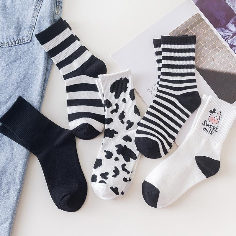 Minnieskull Black and white cow striped all-match sports stockings - Minnieskull