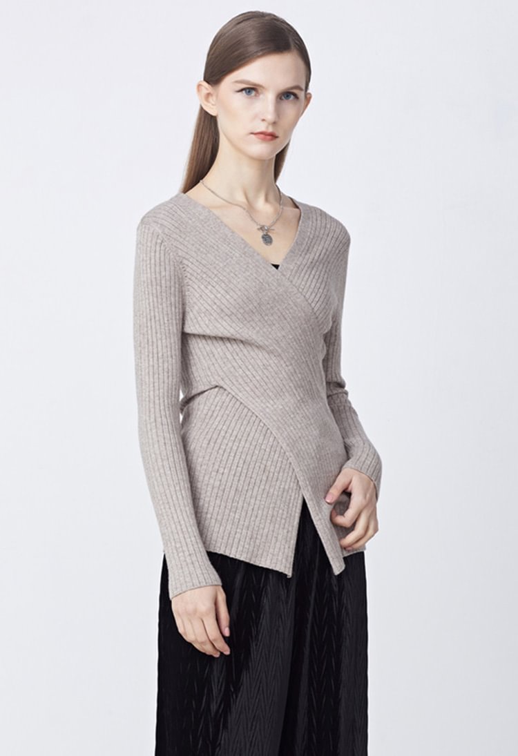 Ribbed V-neck stitching irregular slim knitted sweater