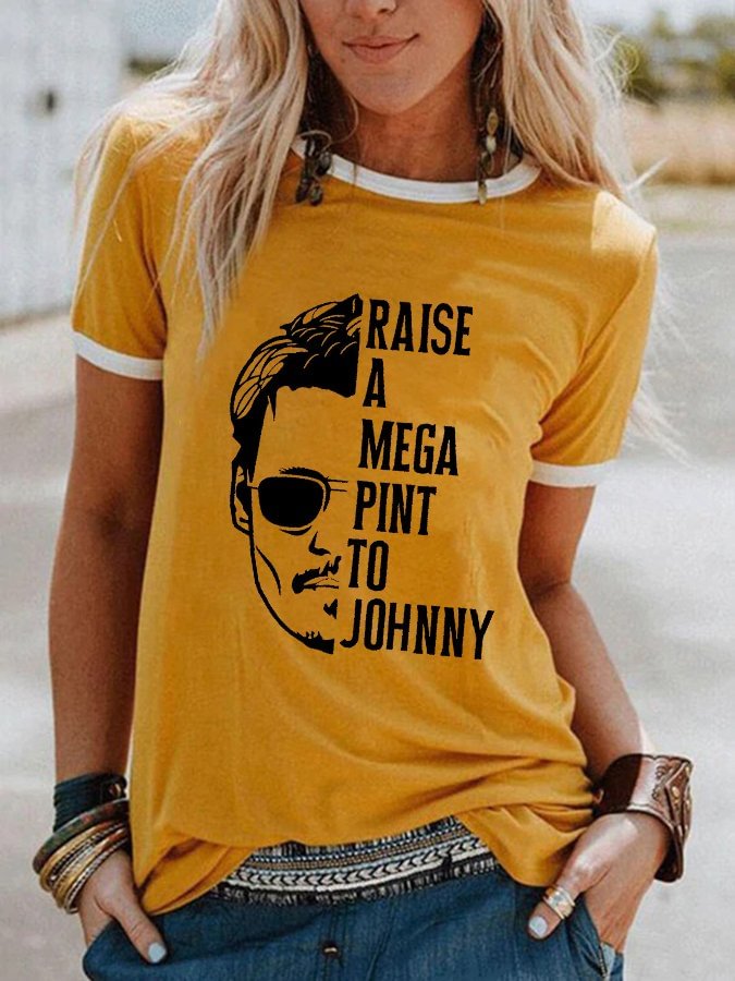 Women's Raise A Mega Pint To Johnny Print T-Shirt