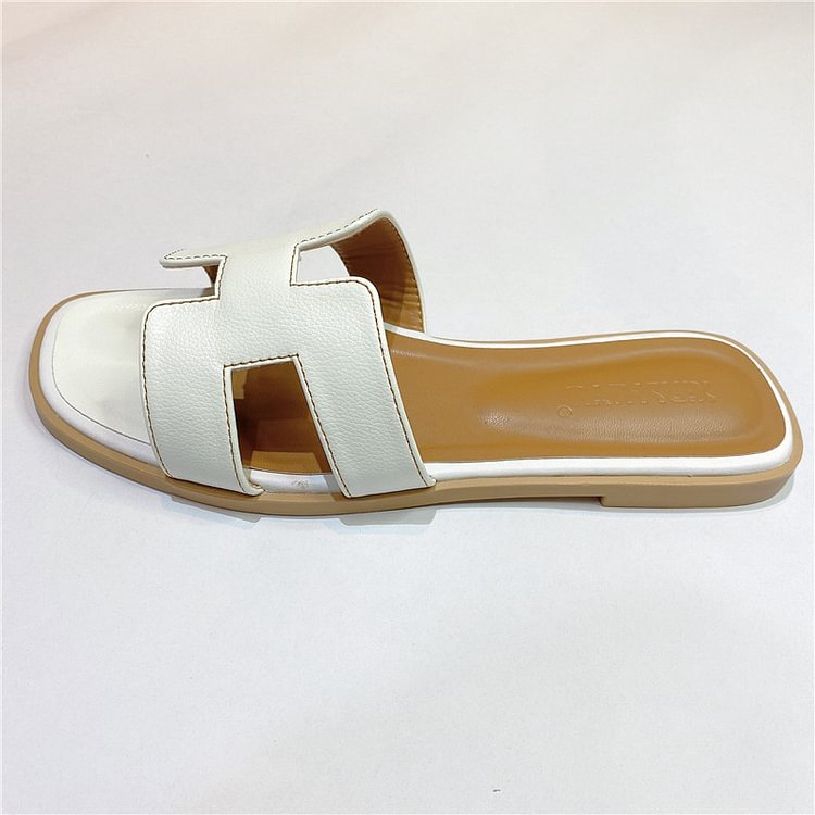 Women's Summer Sandals Flat Bottomed Fashion Wear Beach Shoes Word Leisure Slippers
