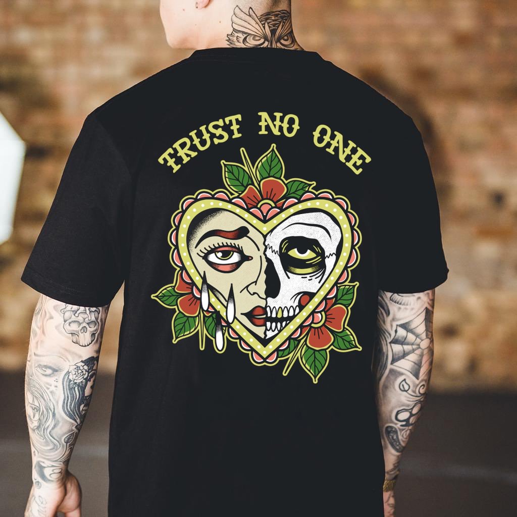 Cloeinc Trust no one  printed men's designer T-shirt - Cloeinc