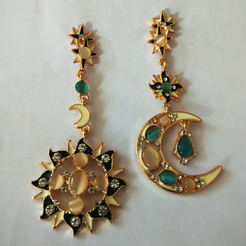   Fashion sun moon asymmetrical earrings - Neojana