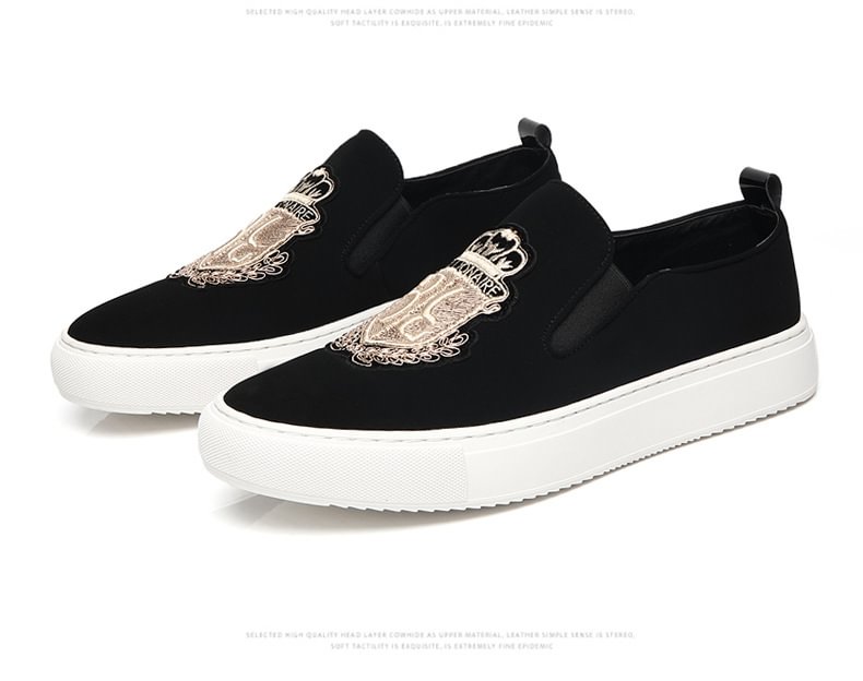 Men's Slip-On Embroidery Shoes