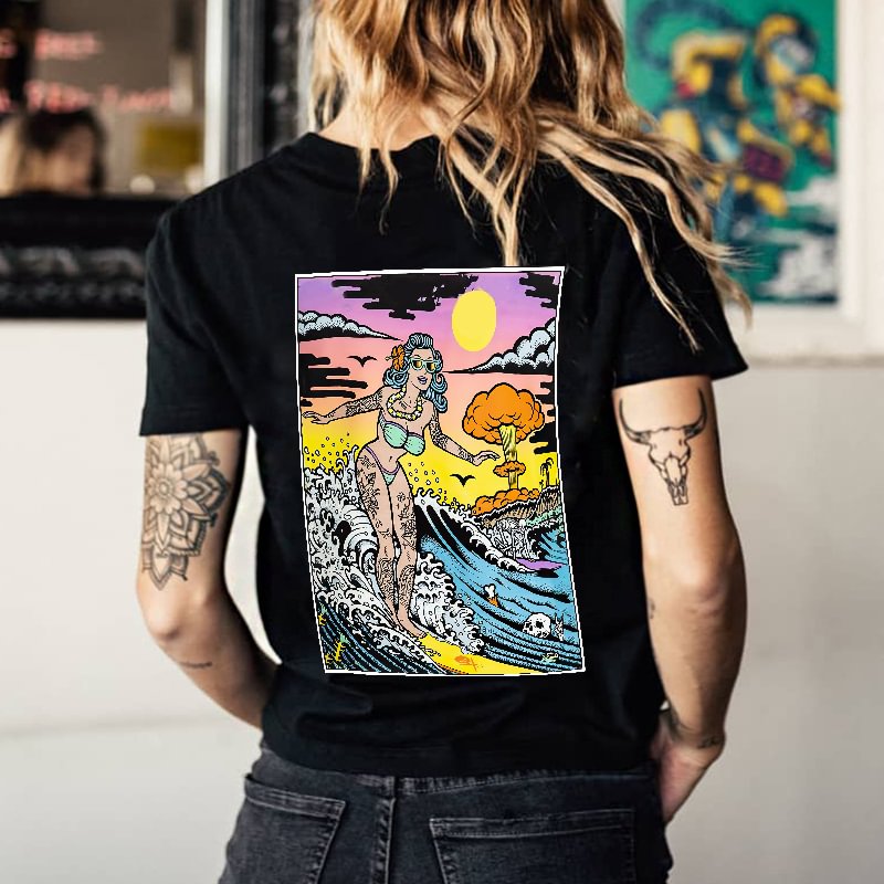 Woman Surfing Printed Casual T-shirt - Krazyskull