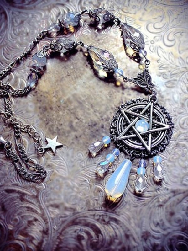Gothic Dark Mystery Witch Magic Pentagrams Necklace with Crystals