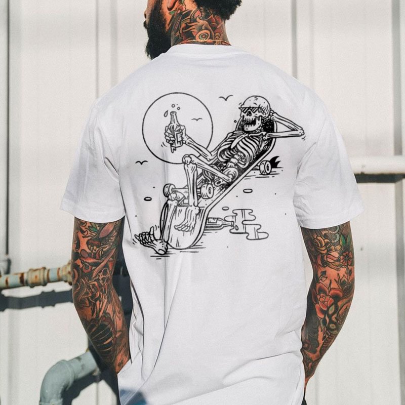 Skull's Lying In Skate Board Printed Men's T-shirt - Krazyskull