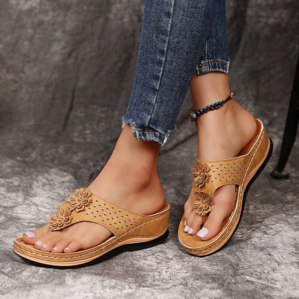 2022 New Hollow Flower Thong Wedge Women Sandals - vzzhome