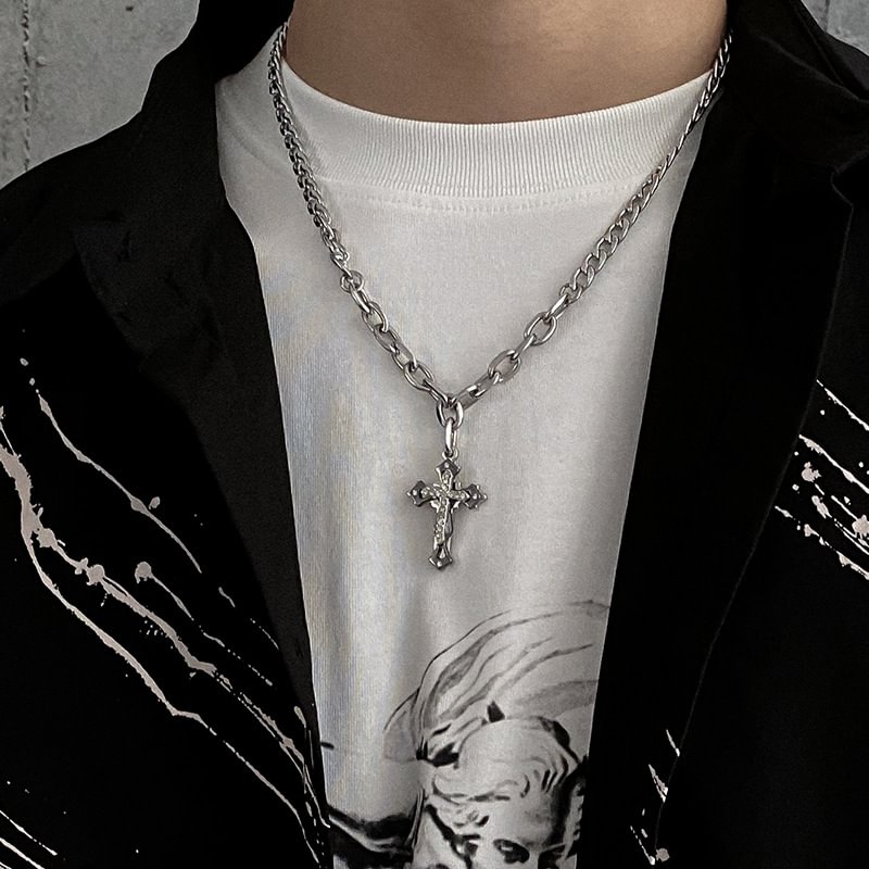 Double-stranded Cross Pendant Necklace / Techwear Club / Techwear