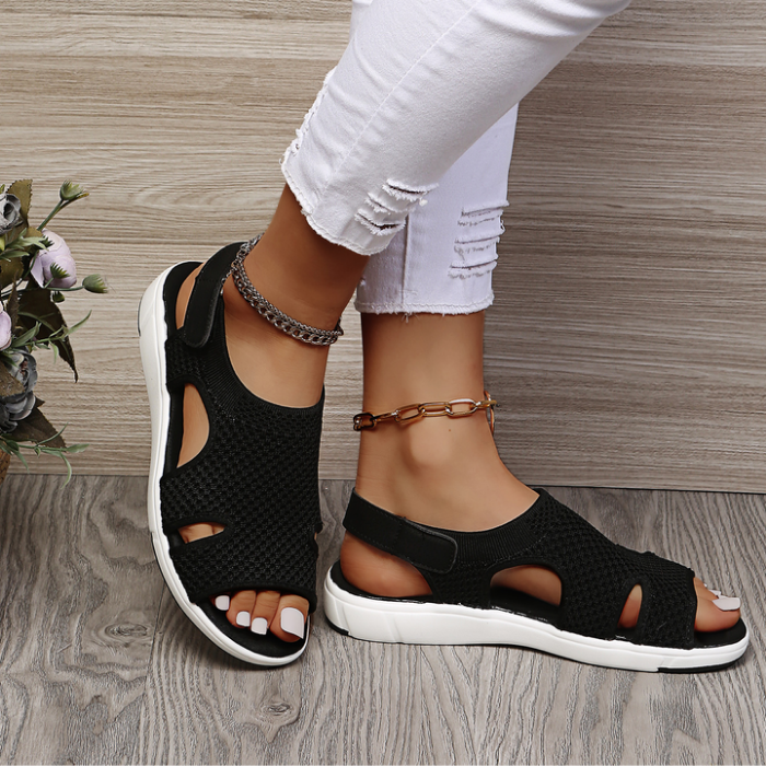Open Toe Comfortable Breathable Knitting Sandals With Mesh Upper Adjustable Sandals