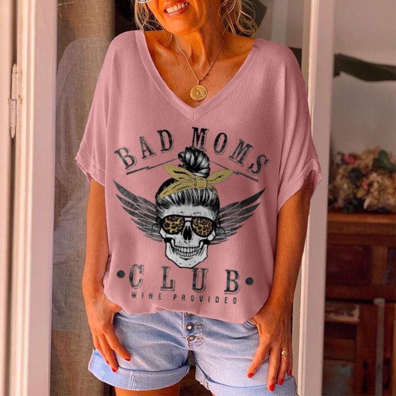 Bad Moms Club Skull Graphic Women's T-shirt