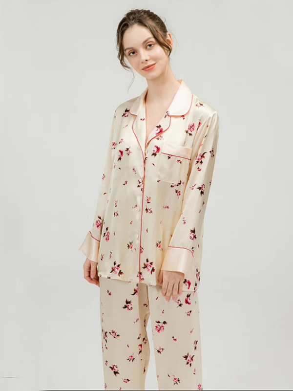 Pyjama en soie beige fleur de printemps-Soie Plus