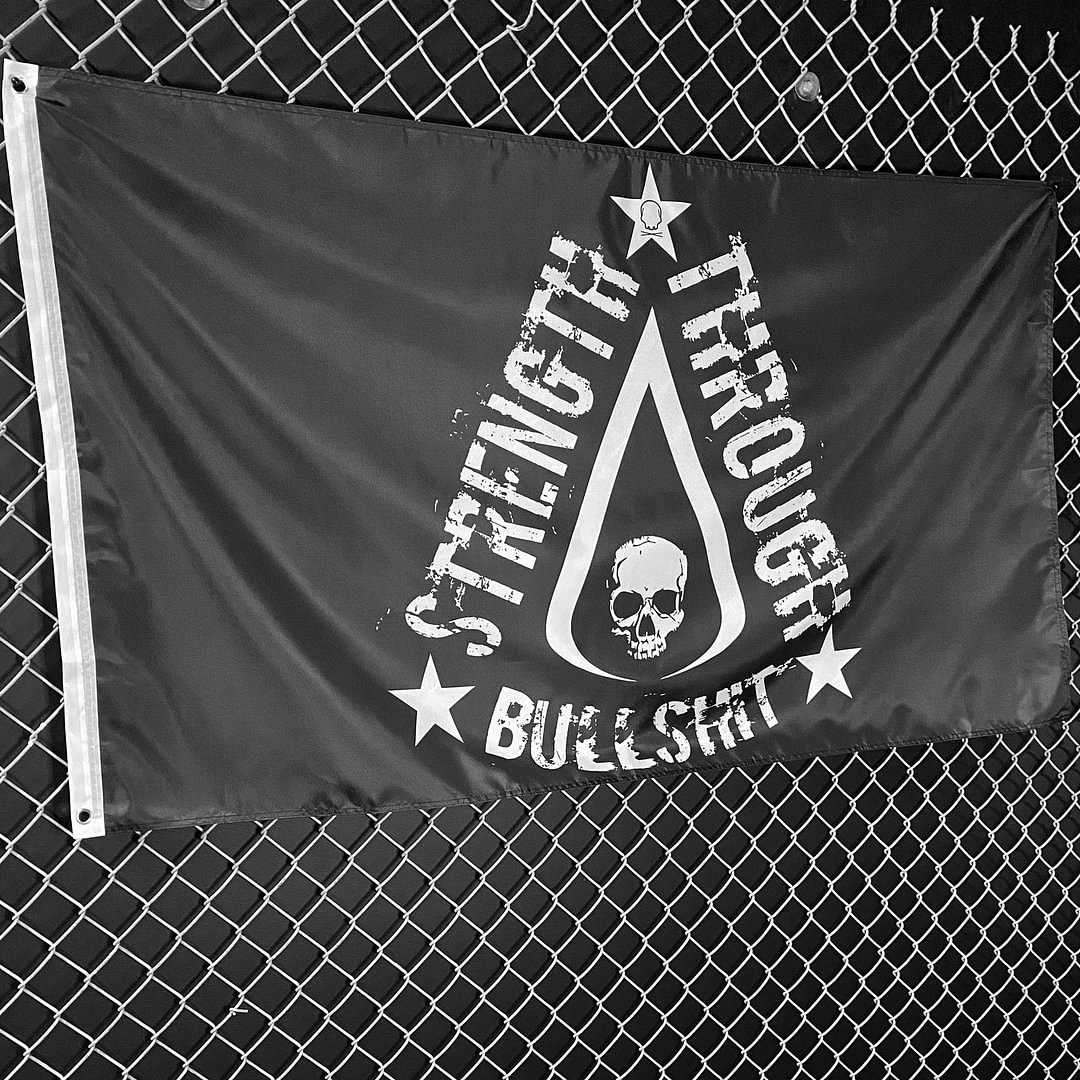 Livereid Strength Through Bullshit Skull Stars Print Hanging Flag Home Decor - Livereid