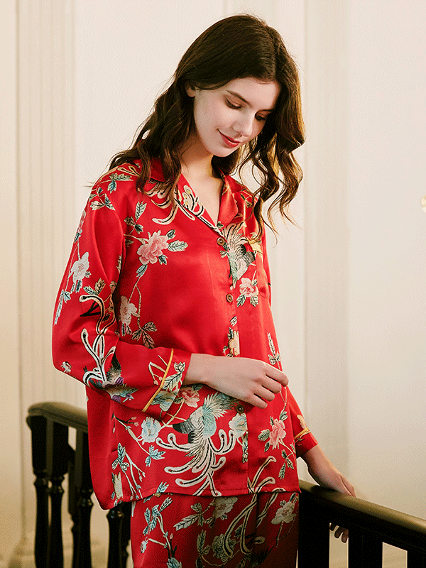 Red Oriental Floral Pajamas Set For Women