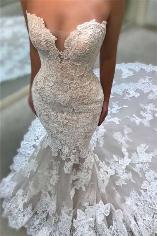 Luluslly V-Neck Backless Long Mermaid Lace Appliques Wedding Dress Strapless