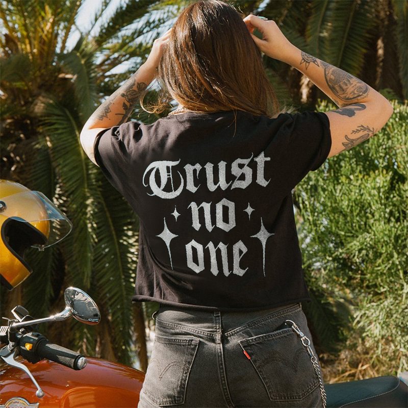 Cloeinc Trust No One Letters Printing Women's T-shirt - Cloeinc