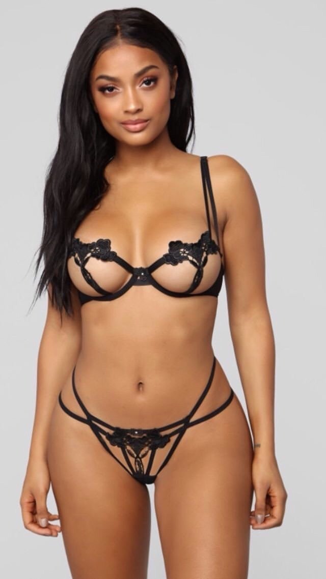 Show Off Bra and Panty Set P14792