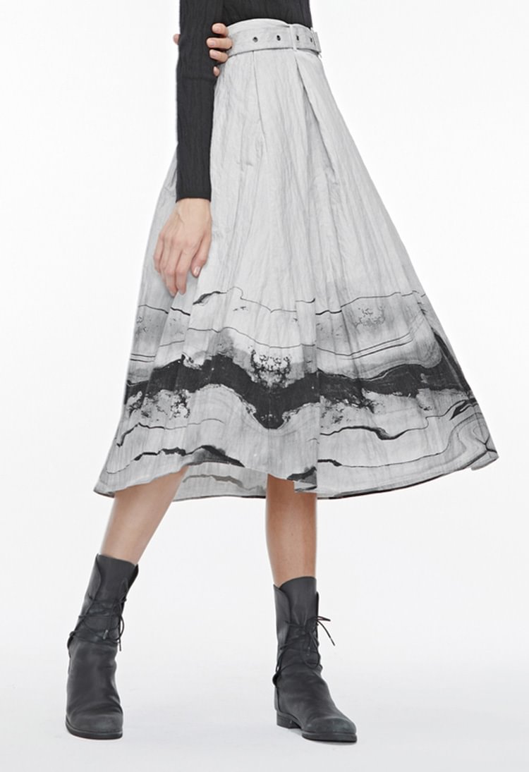 SDEER Literary And Casual Ink Smudged Dark Pleated Belt Skirt