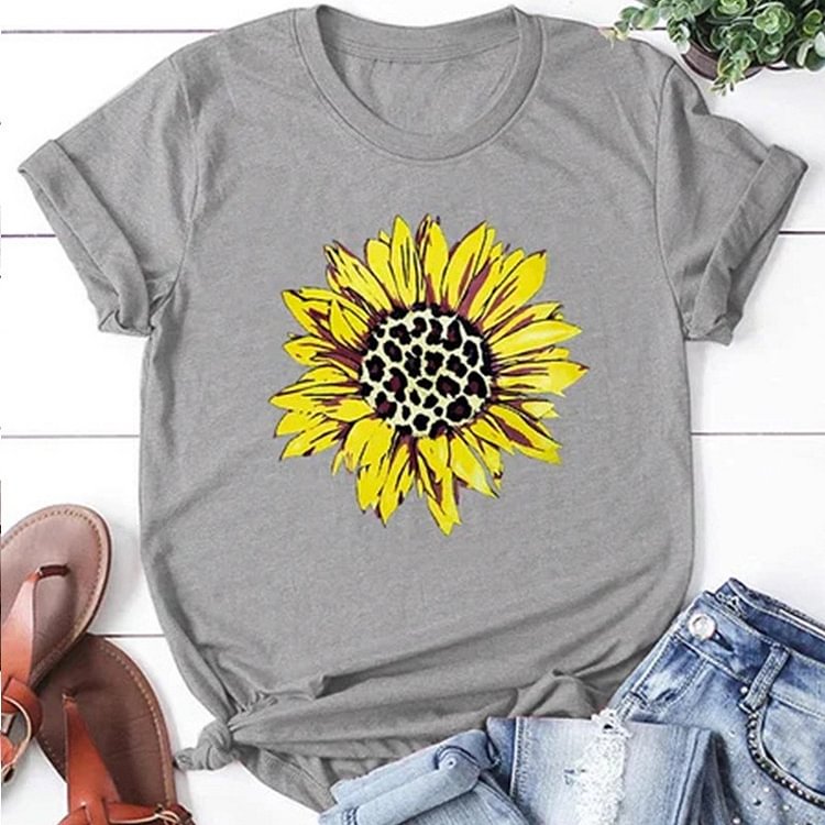 BrosWear Women's Sunflower Leopard Print Cotton Blend T-Shirt